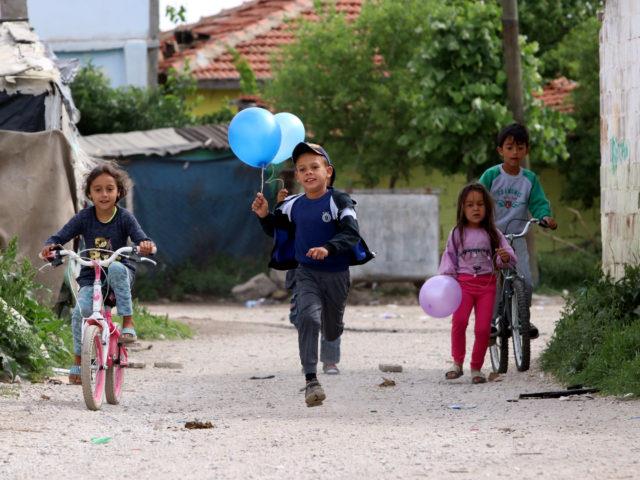 Trakya'da 14 yaş altı çocuklar uzun zaman sonra ilk kez sokağa çıktı