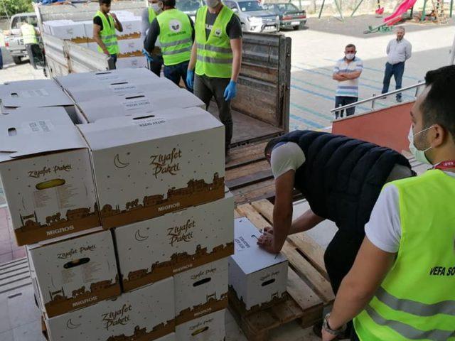 Demirköy'de ihtiyaç sahiplerine gıda yardımı yapıldı