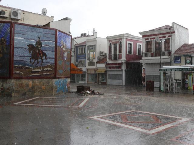 Edirne'de kuvvetli sağanak