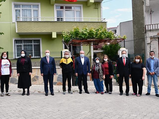 TBMM Başkanı Şentop Tekirdağ'da şehit ailelerini ziyaret etti