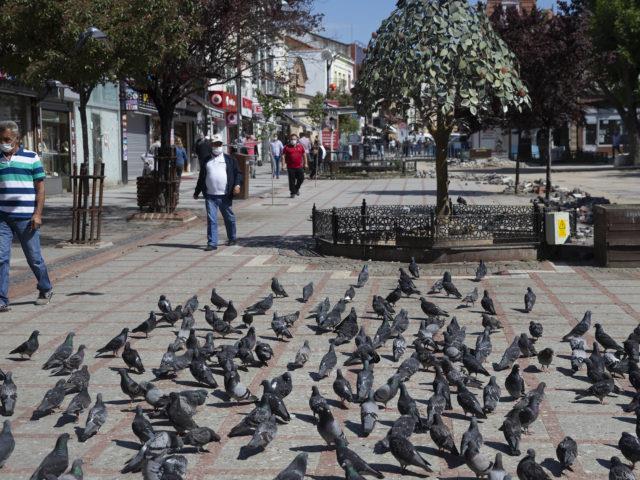 Trakya'da “Evde kal” çağrısına bayram alışverişi dolayısıyla kısmen uyuluyor