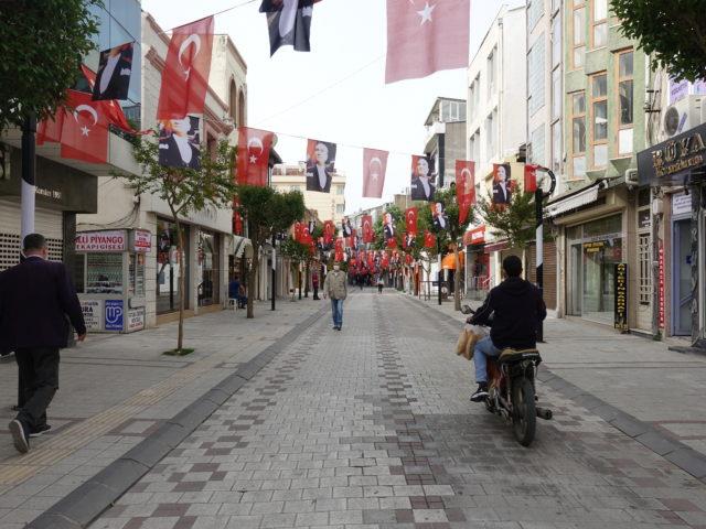 Trakya'da “Evde kal” çağrısına kısmen uyuluyor