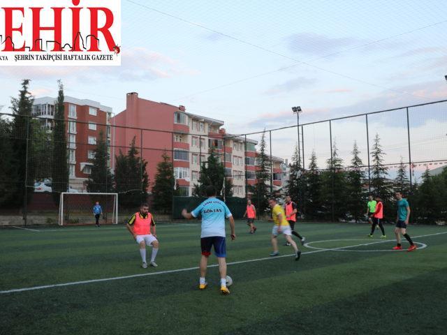 Edirne'de halı sahalar yeniden futbolseverlere açıldı