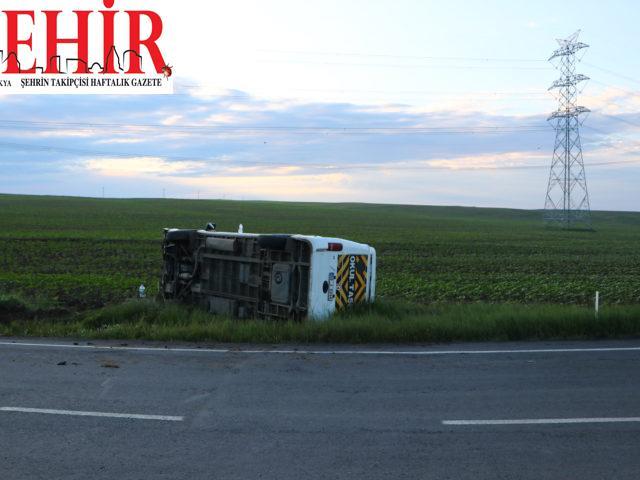 Tekirdağ'da devrilen minibüsün sürücüsü yaralandı