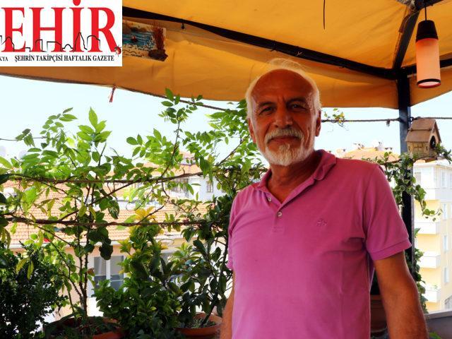 Emekli şube müdürü terasına “Türkiye'nin bitkilerini” sığdırdı