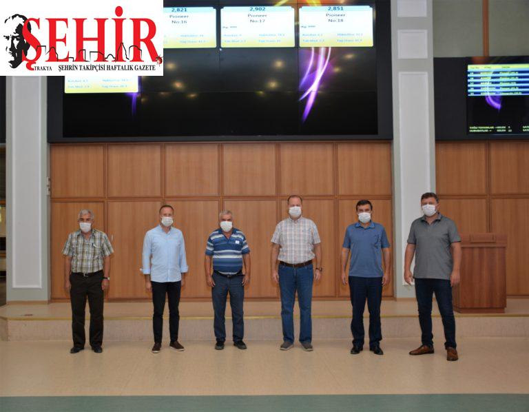 Edirne'de sezonun hasat edilen ilk ayçiçeği borsada satıldı