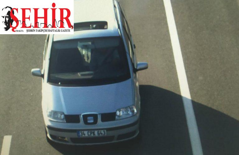 Otomobilinin plaka rakamını değiştiren sürücü yakalandı