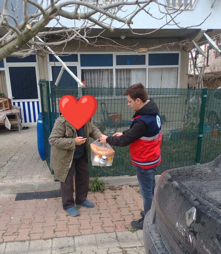 Ergene Belediyesinin Sıcak Yemek Yardımları Devam Ediyor