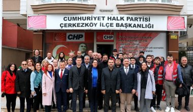 CHP HEYETİ MUHTARLARI ZİYARET ETTİ