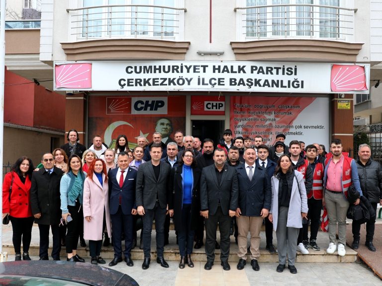 CHP HEYETİ MUHTARLARI ZİYARET ETTİ