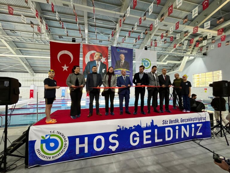 ÇERKEZKÖY ATATÜRK YARI OLİMPİK YÜZME HAVUZU HİZMETE AÇILDI