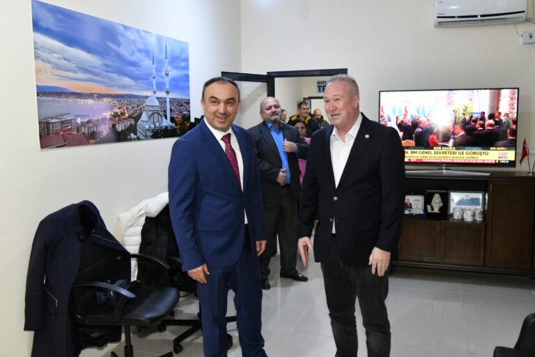 VALİ SOYTÜRK’TEN Batı Trakya Gazeteciler Derneğine ZİYARET