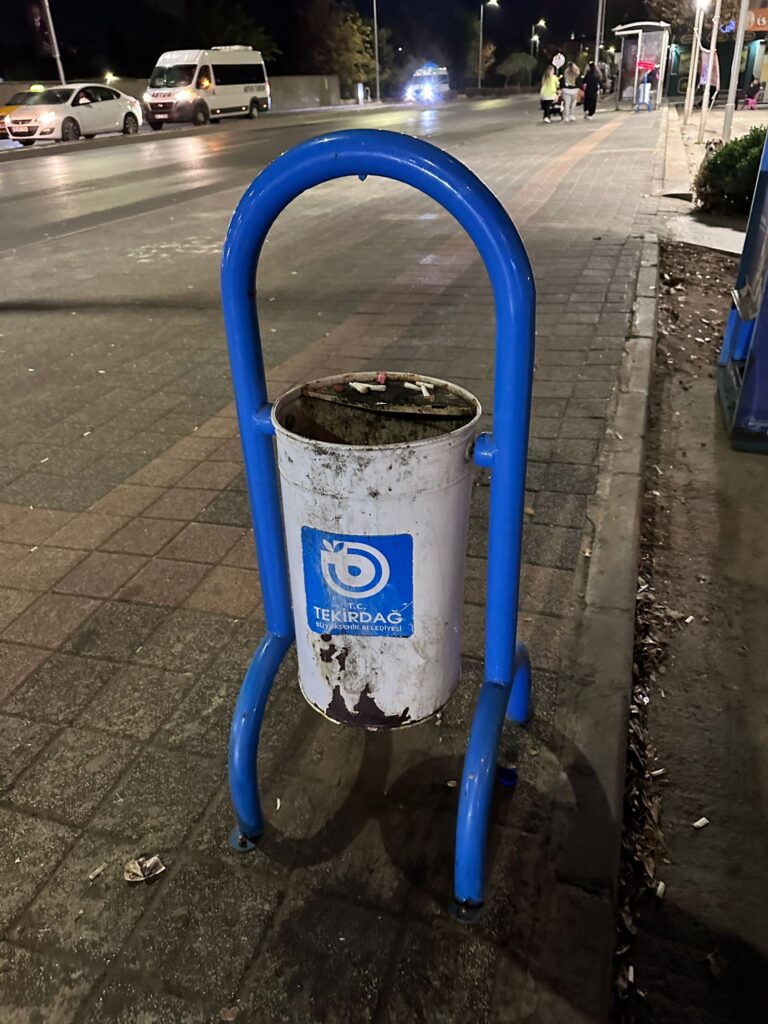 ÇÖP Kutularına Vatandaşlardan Tepki