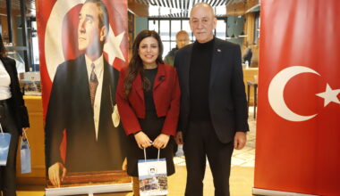BAŞKAN HİKMET ATA ÇALIŞAN GAZETECİLERLE BİR ARAYA GELDİ BAŞKAN HİKMET ATA ÇALIŞAN GAZETECİLERLE BİR ARAYA GELDİ