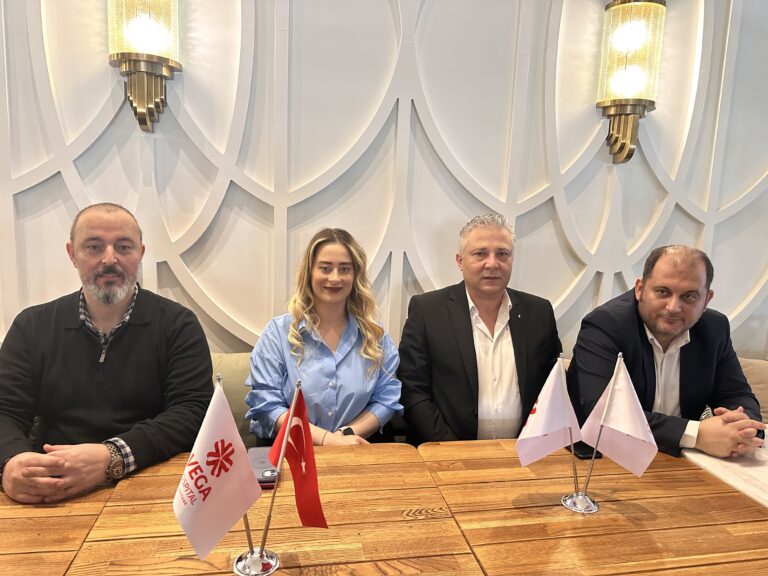 VEGA HASTANESİ VE GAZETECİLER BİR ARAYA GELDİ