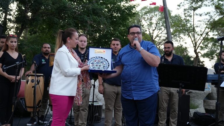MARMARAEREĞLİSİ SAHİLİNDE GÜN BATIMI KONSERİ