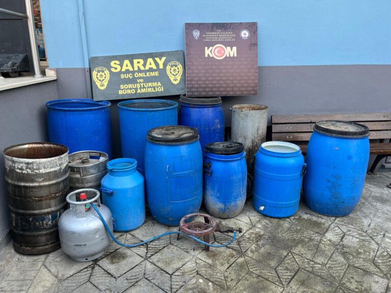 460 LİTRE SAHTE RAKI ELE GEÇİRİLDİ