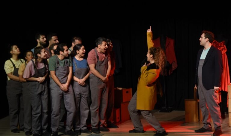 PUNTİLA AĞA VE UŞAĞI MATTİ” SARAY’DA