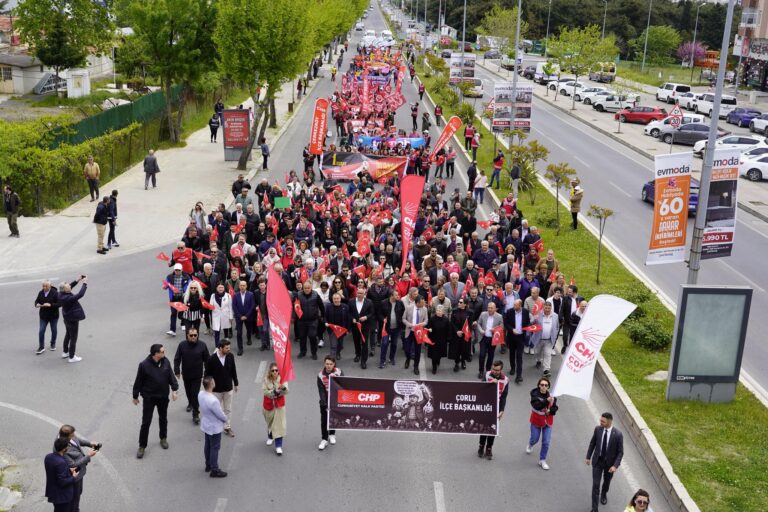 1 MAYIS ÇORLU’DA KUTLANDI