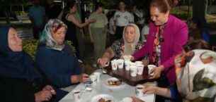 MUHABBET SİZDEN ÇAYLAR VE KAHVELER MÜGE BAŞKAN’DAN