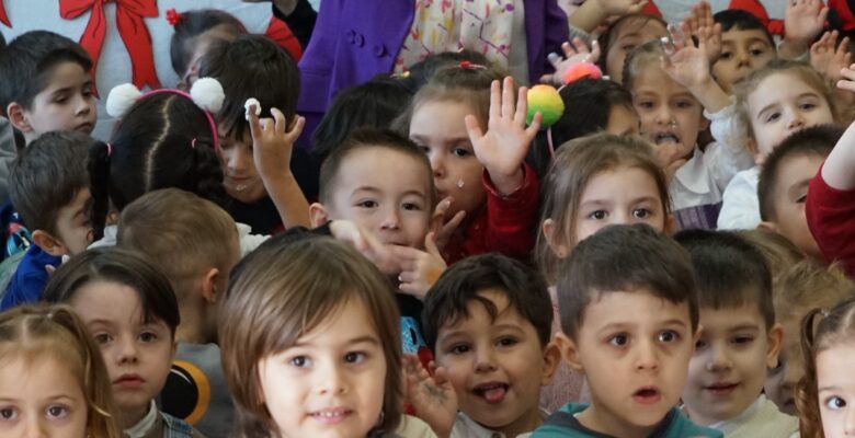 ÇOCUKLARIMIZIN SAĞLIĞI, GELECEĞİMİZİN EN BÜYÜK GÜVENCESİDİR