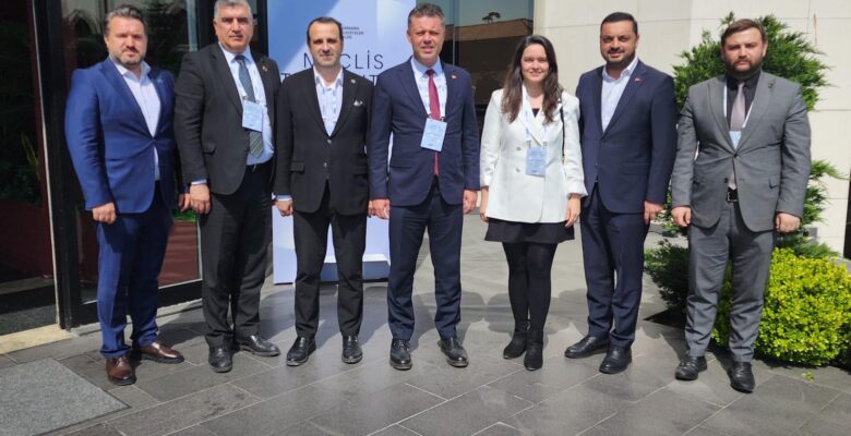 Başkan Sarıkurt, Marmara Belediyeler Birliği Encümen Üyeliğine Seçildi