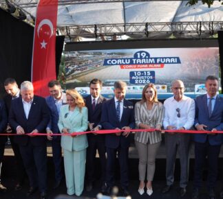 TARIM ARTIK TEKNOLOJİYLE BİRLİKTE HIZLA DEĞİŞİYOR VE GELİŞİYOR