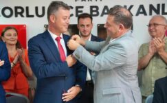 SARIKURT: “DÜN HANGİ AHMET SARIKURT’SAM BUGÜN DE AYNIYIM”