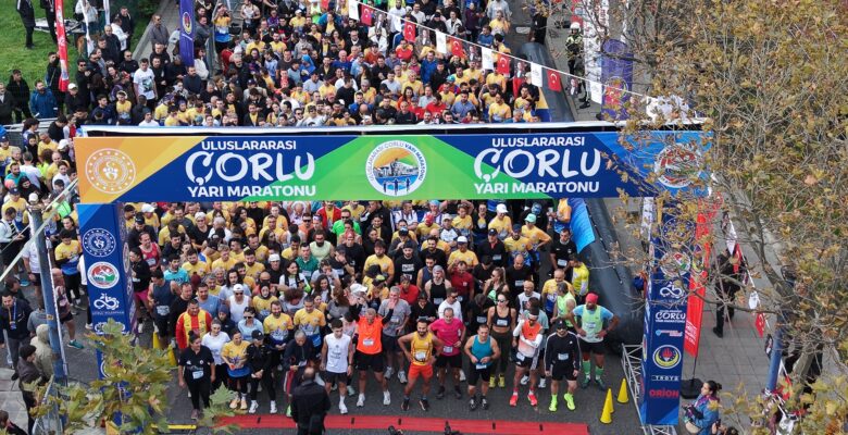 Uluslararası Çorlu Yarı Maratonu Tarihî Bir Coşkuyla Gerçekleştirildi